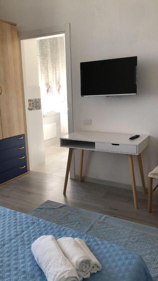 Cagliari Central Rooms With Port View Exterior foto